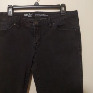 Black Mossimo Mid Rise straight leg Jeans!
